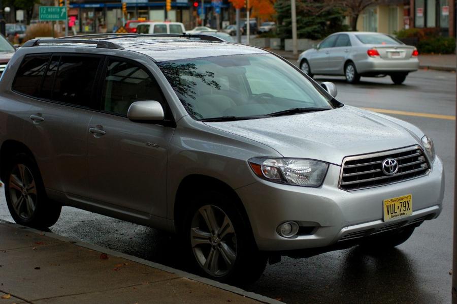  Toyota Highlander Sport 2008 года  (фото 6 из 57)